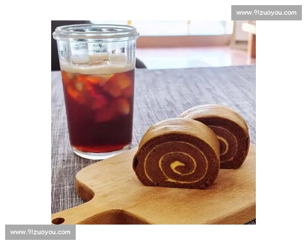 瑞士卷：绵密香甜的蛋糕卷与多种创意搭配的美味探索